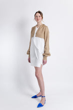 Load image into Gallery viewer, Linen Bolero with Gathered Sleeves
