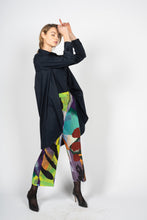 Load image into Gallery viewer, Pleated Ankle Length Trousers in Abstract Print
